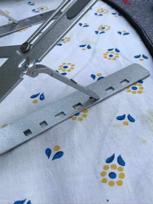 LAPTOP STAND